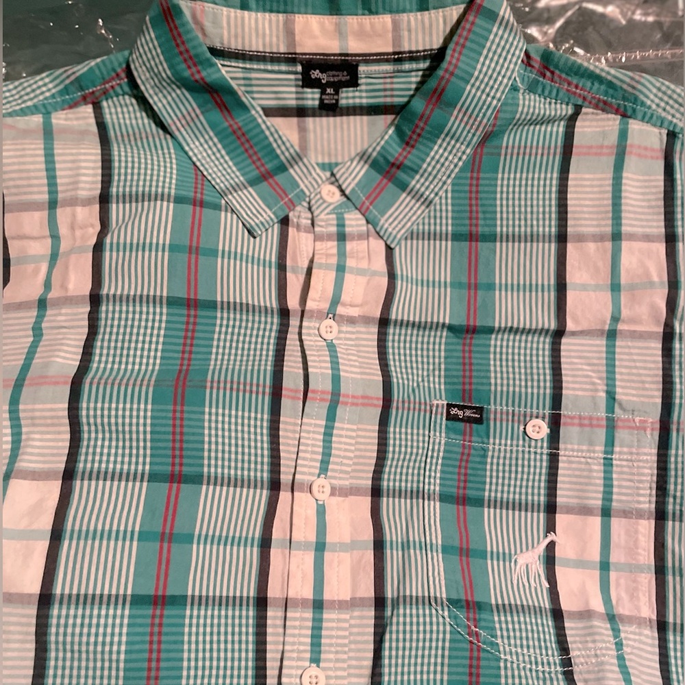 Men’s Button Up T-Shirt